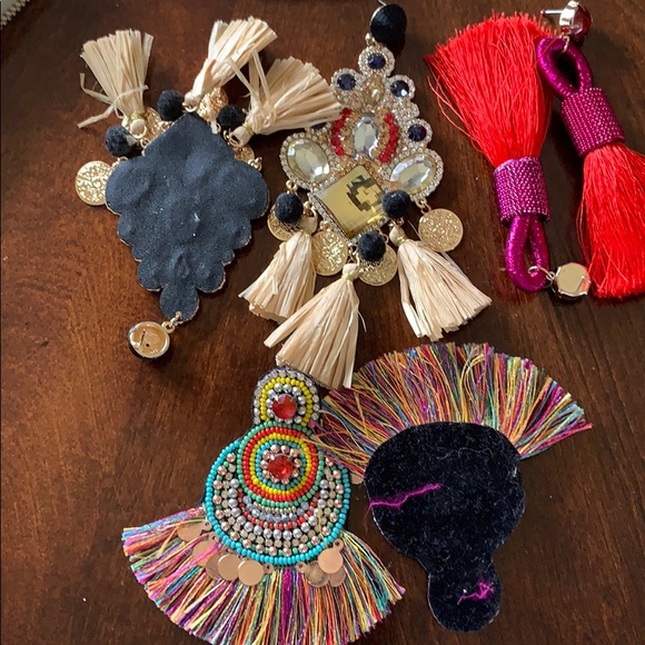 Multi-color pierced earring. - Picture 2 of 2